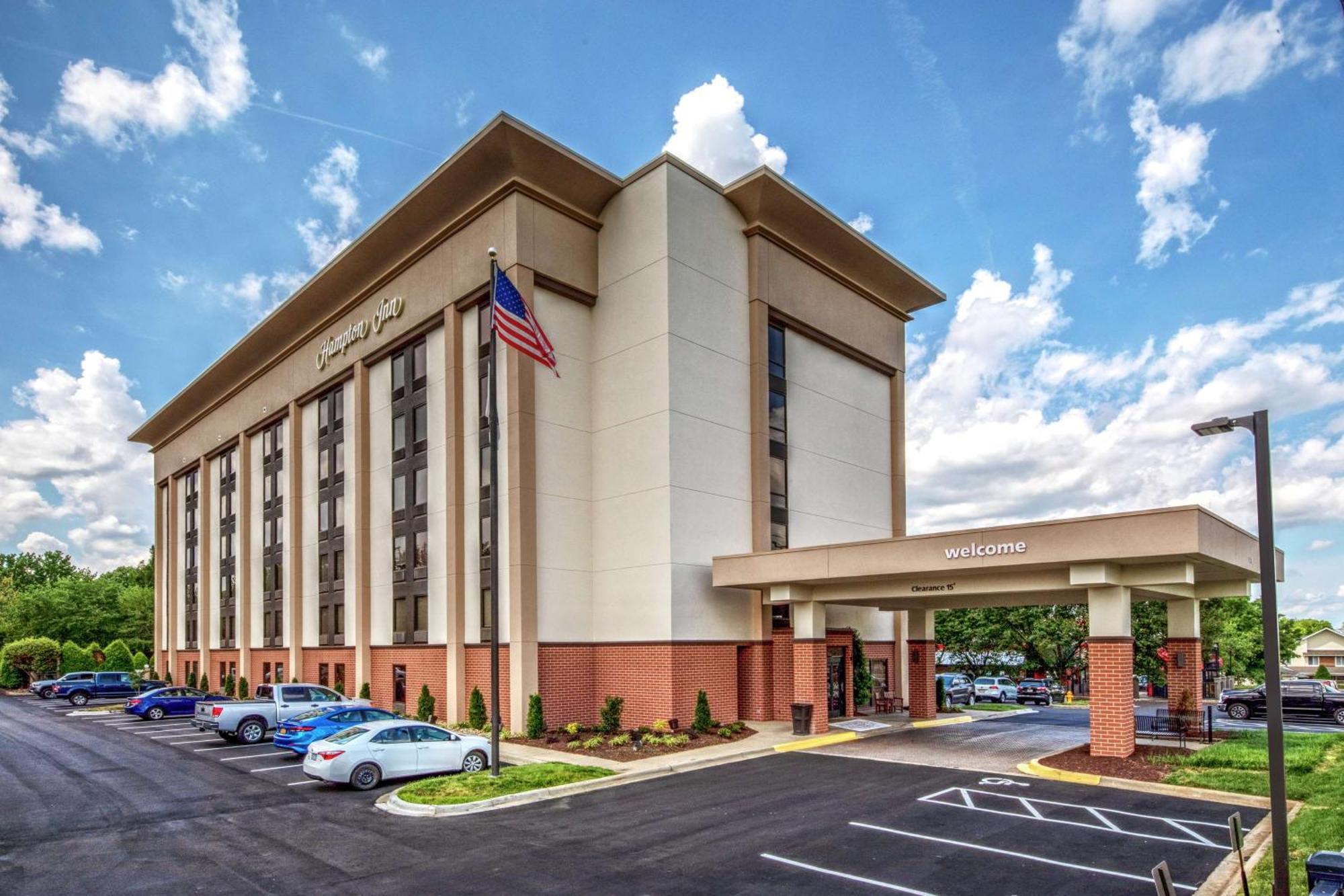 Hampton Inn Charlotte University Place Exterior photo