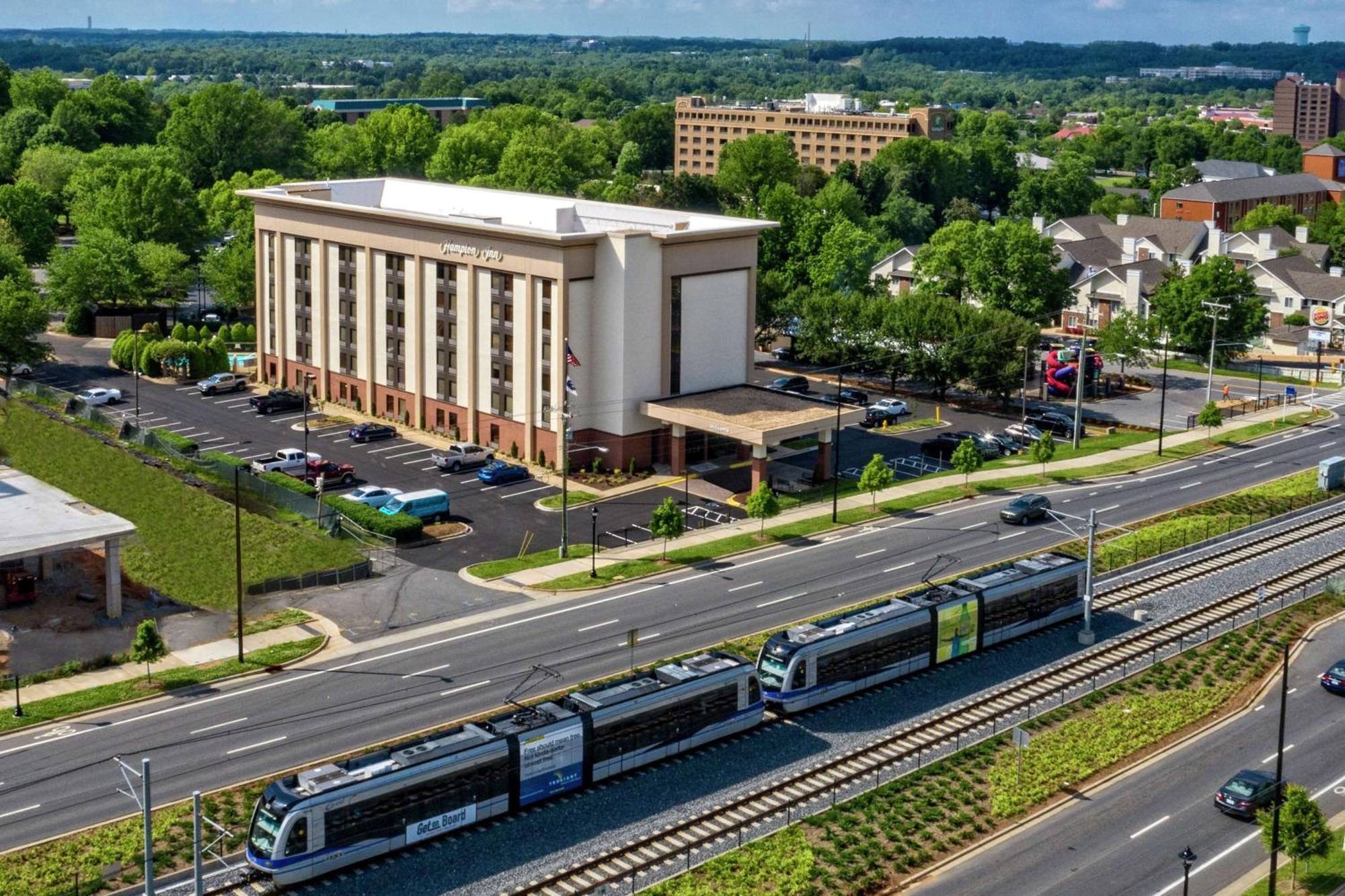 Hampton Inn Charlotte University Place Exterior photo
