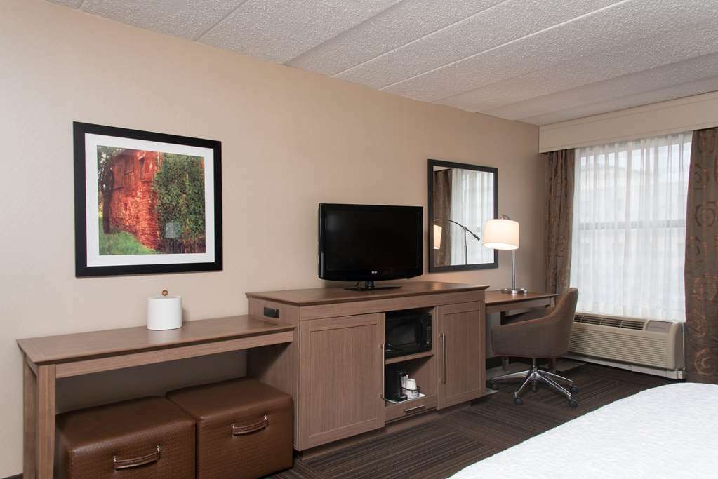 Hampton Inn Charlotte University Place Room photo